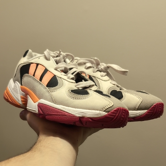 Adidas Cream Sneakers with Pink and Orange Highlights - Picture 1 of 7